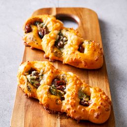 토마토 바질 브레드